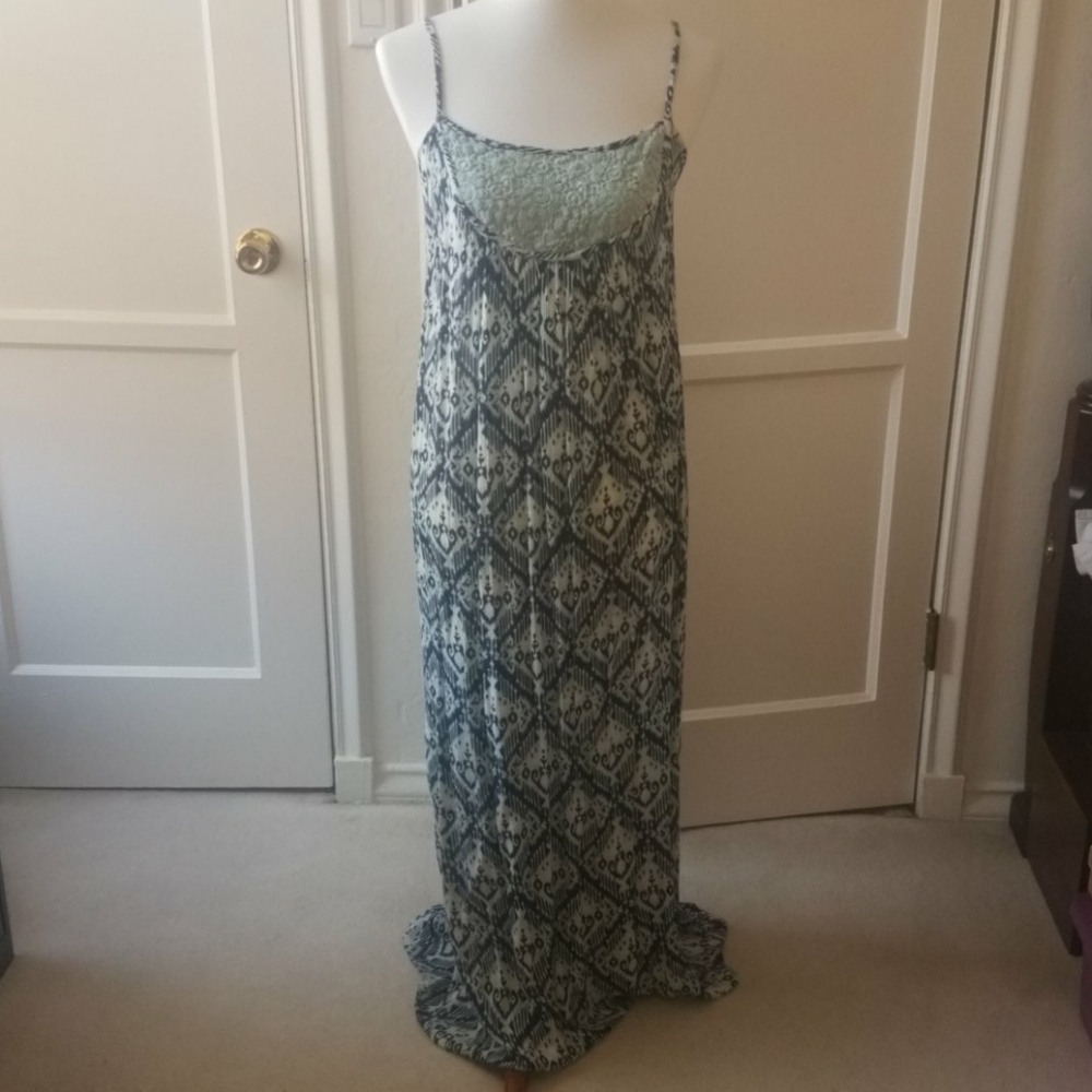 Anaya by Kareena's Trends NWT dress size M